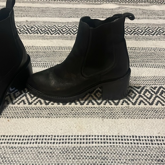 Thursday Knockout Black Leather Heeled Boots - Picture 2 of 9